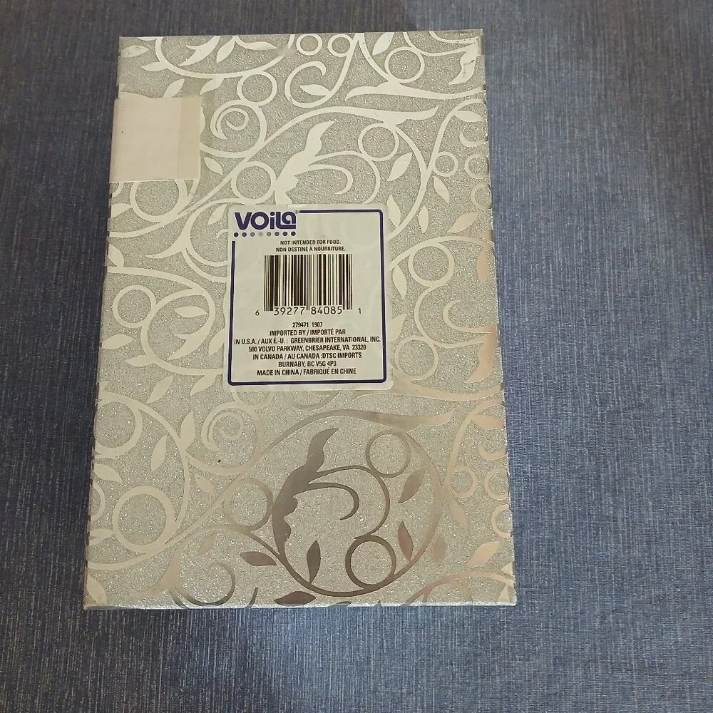 Silver rectangle gift box 8